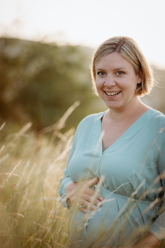 babybauchshooting-schwangerschaftsshooting-schwangerenbilder-familienshooting-geschwisterbilder-fotografie-kirchheimteck-esslingen-goeppingen-nuertingen