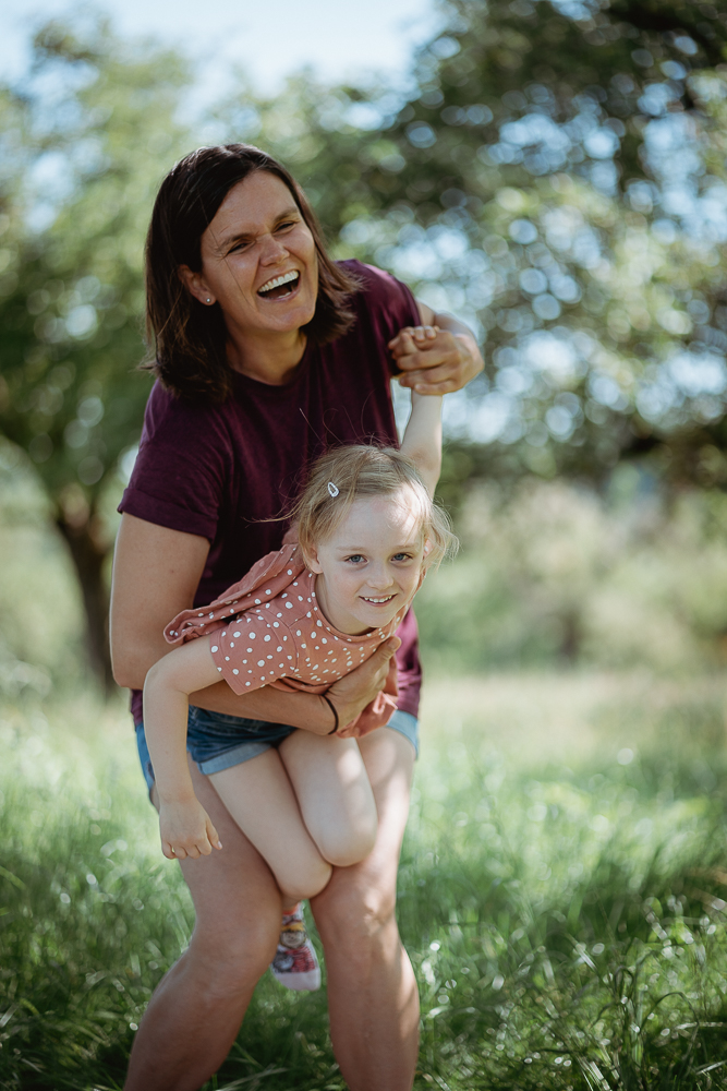 newbornshooting-neugeborenenshooting-familienshooting-babybfotografie-geschwisterbilder-fotografie-kirchheimteck-esslingen-goeppingen-nuertingen