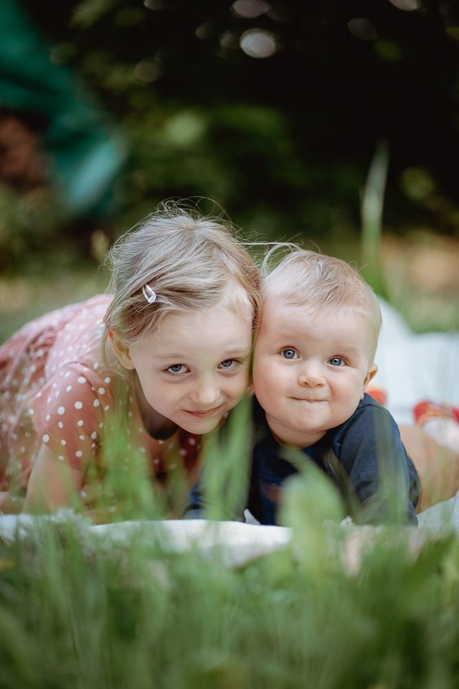 newbornshooting-neugeborenenshooting-familienshooting-babybfotografie-geschwisterbilder-fotografie-kirchheimteck-esslingen-goeppingen-nuertingen