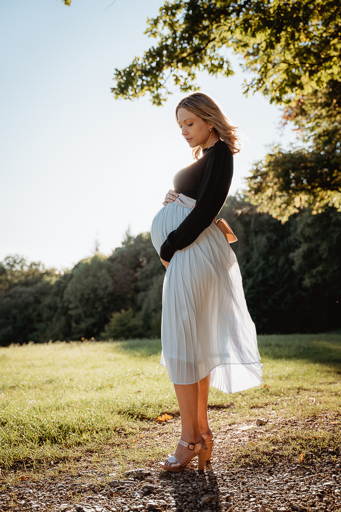 babybauchshooting-schwangerschaftsshooting-schwangerenbilder-familienshooting-fotografie-kirchheimteck-esslingen-goeppingen-nuertingen-stuttgart