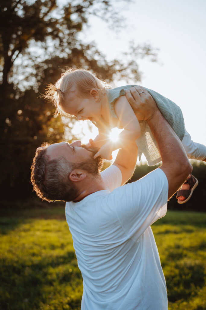 familienshooting-familienzeit-fotografie-kirchheimteck-outdoorshooting-homestory-esslingen-goeppingen-nuertingen-stuttgart